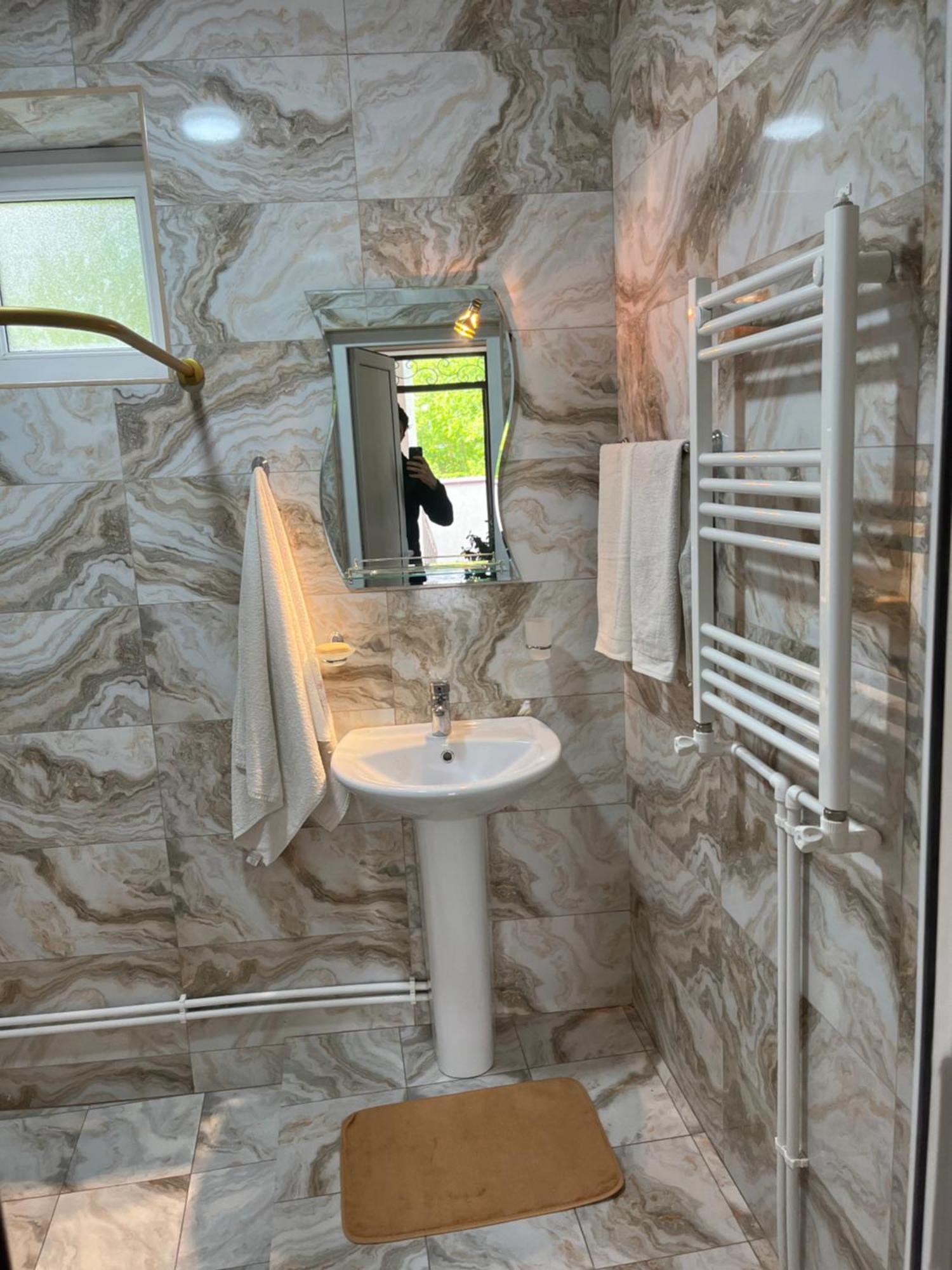 Bed and Breakfast Inexpensive House Vanadzor Esterno foto
